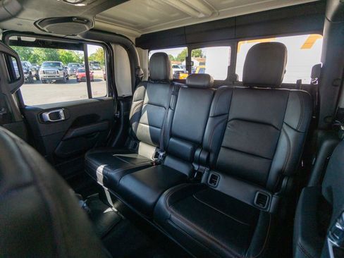 Used 2022 Jeep Gladiator Mojave w/ LED Lighting Group image 32