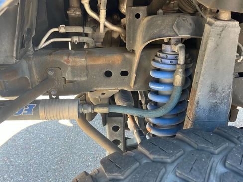 Used 2006 Nissan Titan XE image 10