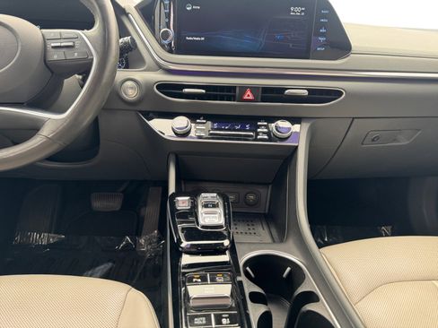 Used 2022 Hyundai Sonata Limited image 11