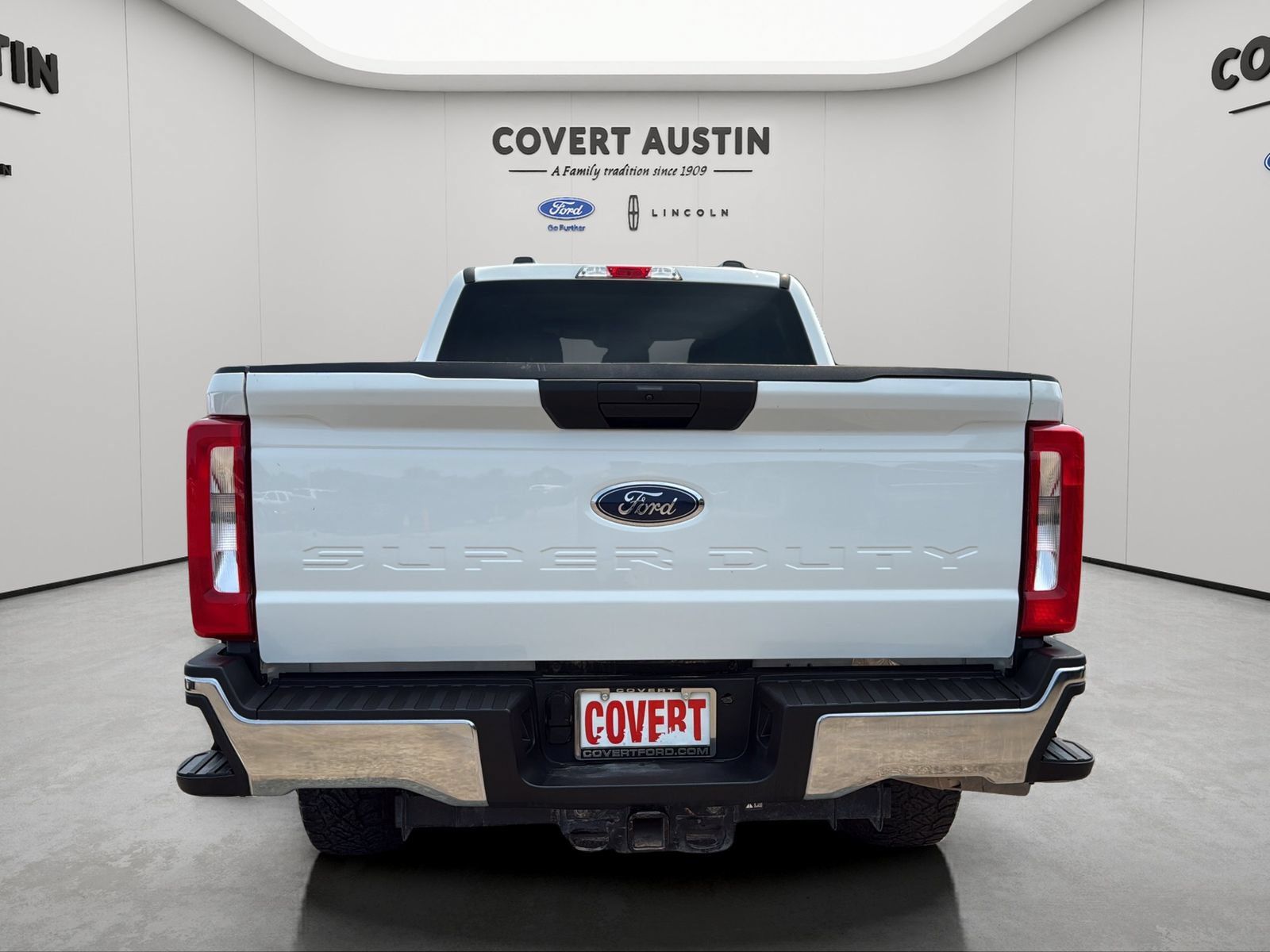 Used 2025 Ford F250 XLT w/ FX4 Off-Road Package AWD/4WD image 3