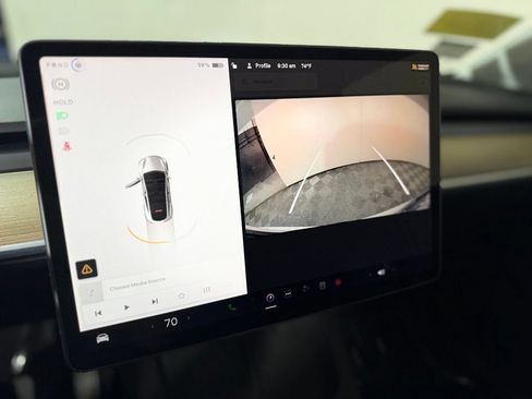 Used 2022 Tesla Model Y Long Range AWD/4WD image 15