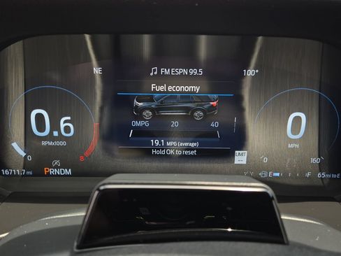 Used 2025 Ford Explorer ST RWD image 18