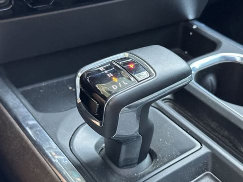 Used 2023 Chevrolet Silverado 1500 High Country w/ High Country Premium Package AWD/4WD image 22