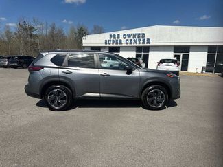 Used 2025 Nissan Rogue SV FWD video 3