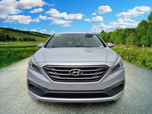 Used 2015 Hyundai Sonata Sport w/ Option Group 04 FWD image 8