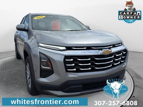 Used 2025 Chevrolet Equinox LT AWD/4WD image 3