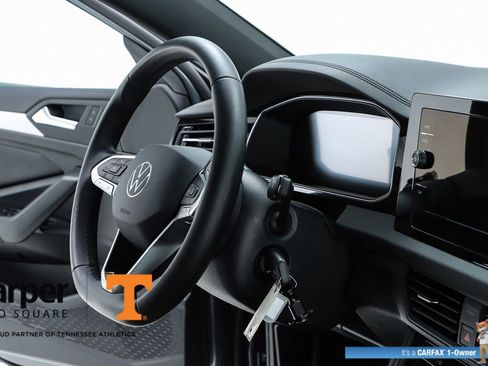 Used 2025 Volkswagen Jetta Sport FWD image 34