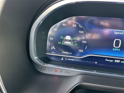 Used 2023 Chevrolet Suburban RST image 12