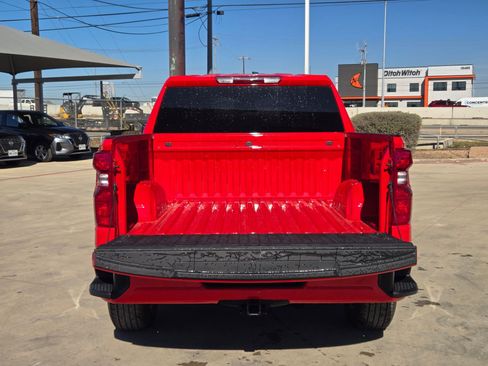 Certified 2025 Chevrolet Silverado 1500 Custom image 26