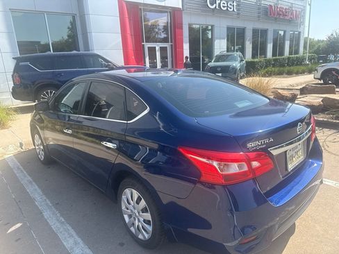 Used 2017 Nissan Sentra SV FWD image 3