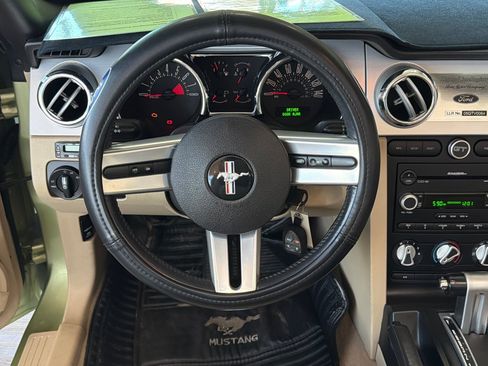Used 2005 Ford Mustang GT Premium RWD image 15