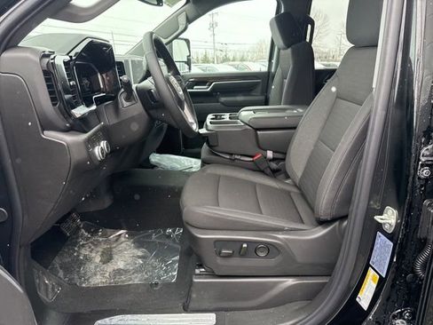 New 2026 GMC Sierra 2500 SLE w/ SLE Value Package; image 17