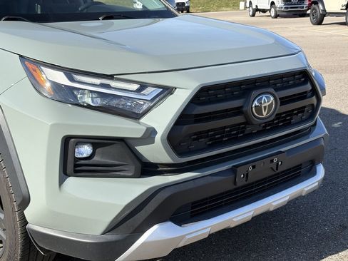 Used 2023 Toyota RAV4 Adventure image 9