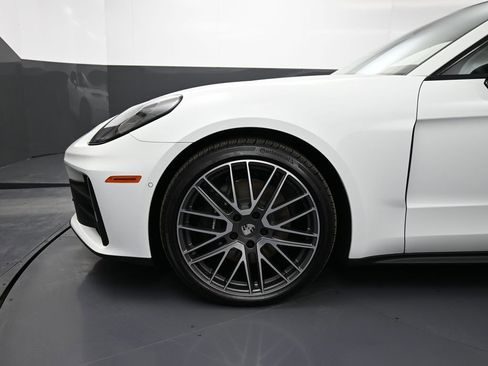 New 2026 Porsche Panamera 4 image 12