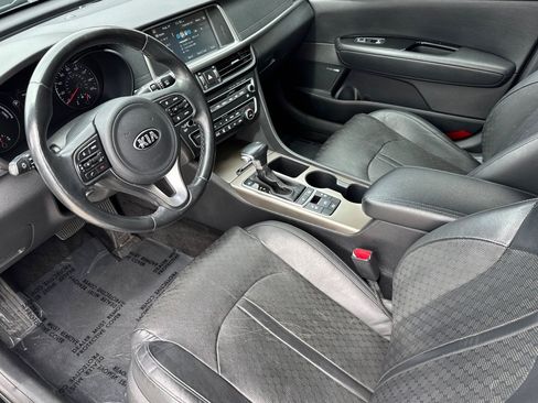 Used 2019 Kia Optima EX w/ Technology Package FWD image 4