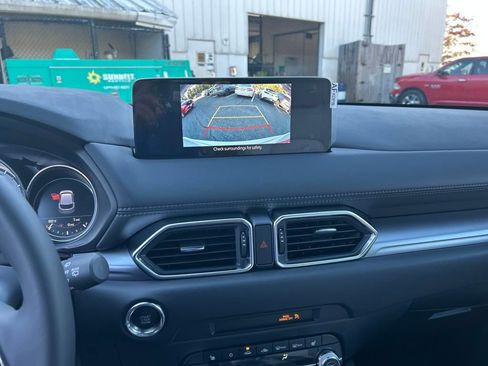 New 2025 MAZDA CX-5 AWD 2.5 S w/ Preferred Package image 18