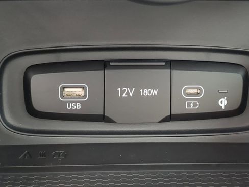 New 2026 Hyundai Venue SEL FWD image 20