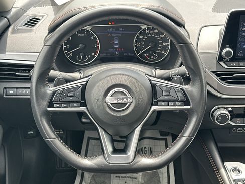 Used 2024 Nissan Altima 2.5 SR FWD image 24