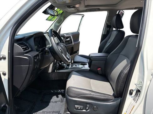 Used 2023 Toyota 4Runner SR5 Premium w/ Moonroof Package AWD/4WD image 9