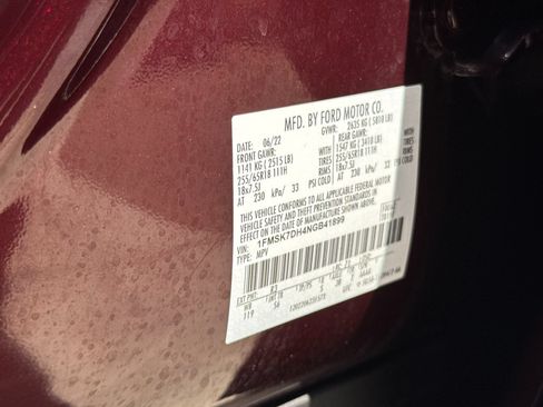 Used 2022 Ford Explorer XLT w/ Equipment Group 202A RWD image 44