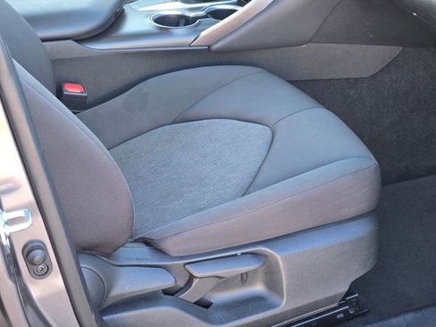 Used 2023 Toyota Camry LE image 10