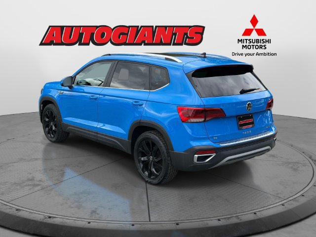 Used 2023 Volkswagen Taos SE w/ Panoramic Sunroof Package AWD/4WD image 4