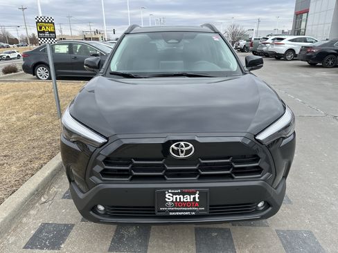 New 2026 Toyota Corolla Cross XLE w/ Convenience Package image 2