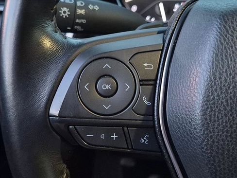 Used 2019 Toyota Camry SE w/ Carpet Mat Package FWD image 15