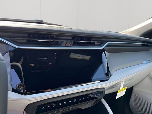 New 2026 Jeep Cherokee Limited AWD/4WD image 38