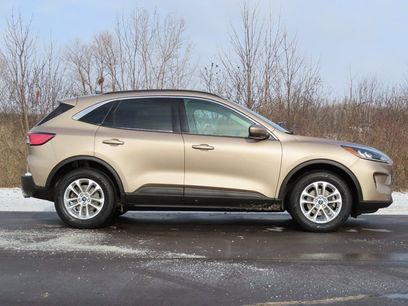 Used 2021 Ford Escape SE w/ Convenience Package