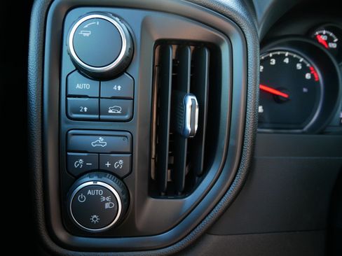 Used 2024 Chevrolet Silverado 1500 Custom AWD/4WD image 26