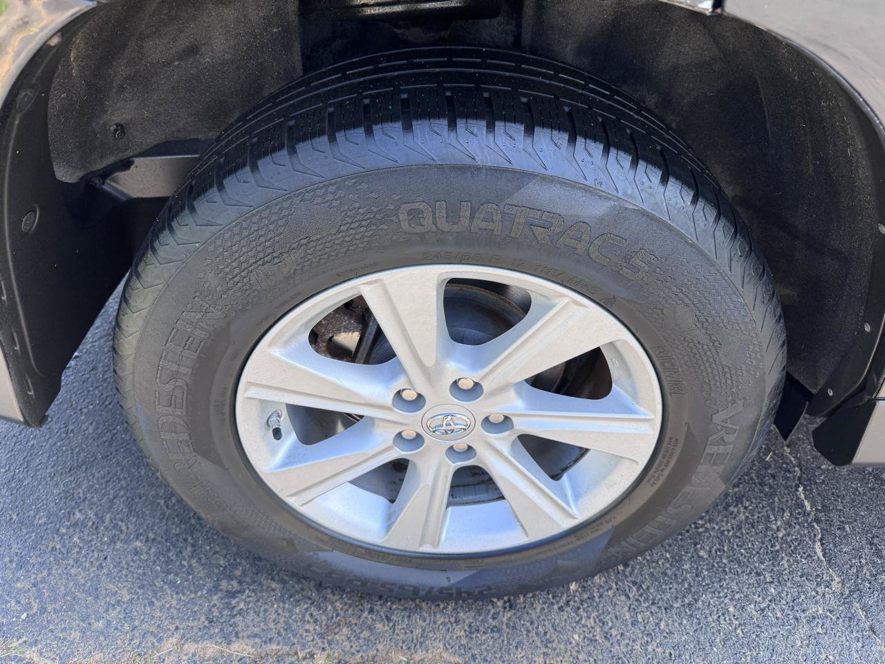 Used 2013 Toyota Highlander Plus FWD image 24