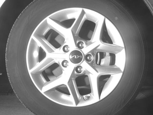 Used 2025 Kia Soul LX w/ LX Technology Package FWD image 13