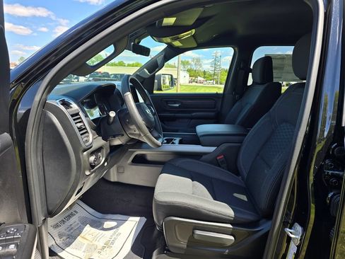 New 2026 RAM 1500 Express AWD/4WD image 8