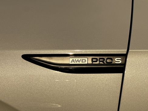 New 2026 Volkswagen ID.4 Pro S Plus image 25