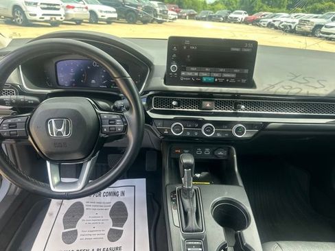 Used 2024 Honda Civic Touring image 13