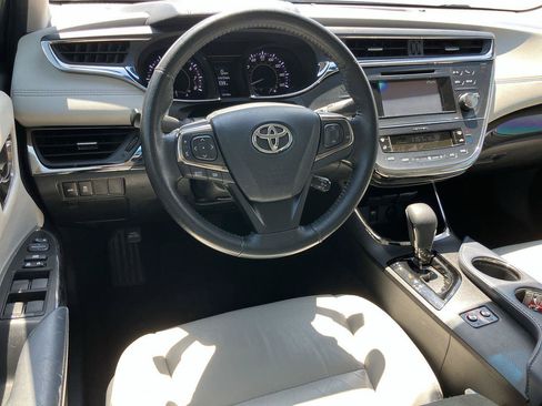 Used 2013 Toyota Avalon XLE Premium FWD image 15