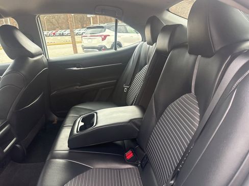 Used 2024 Toyota Camry SE image 16