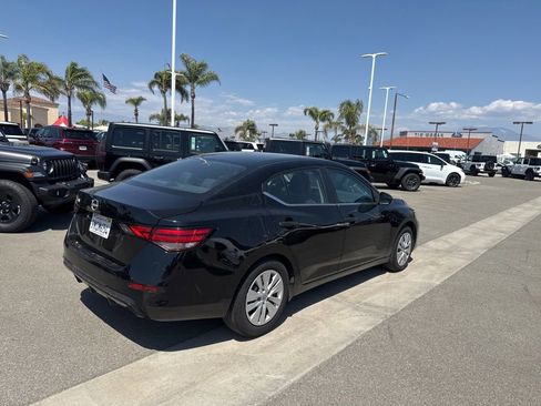 Used 2024 Nissan Sentra S FWD image 8