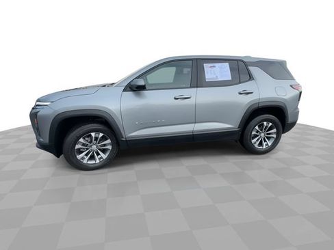 Certified 2025 Chevrolet Equinox LT w/ Safety and Technology Package FWD image 5