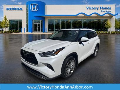 Used 2024 Toyota Highlander Platinum