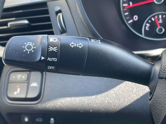 Used 2019 Kia Optima LX FWD image 23