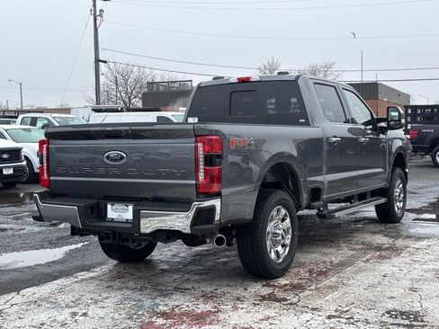 New 2026 Ford F250 Lariat w/ Chrome Package image 3