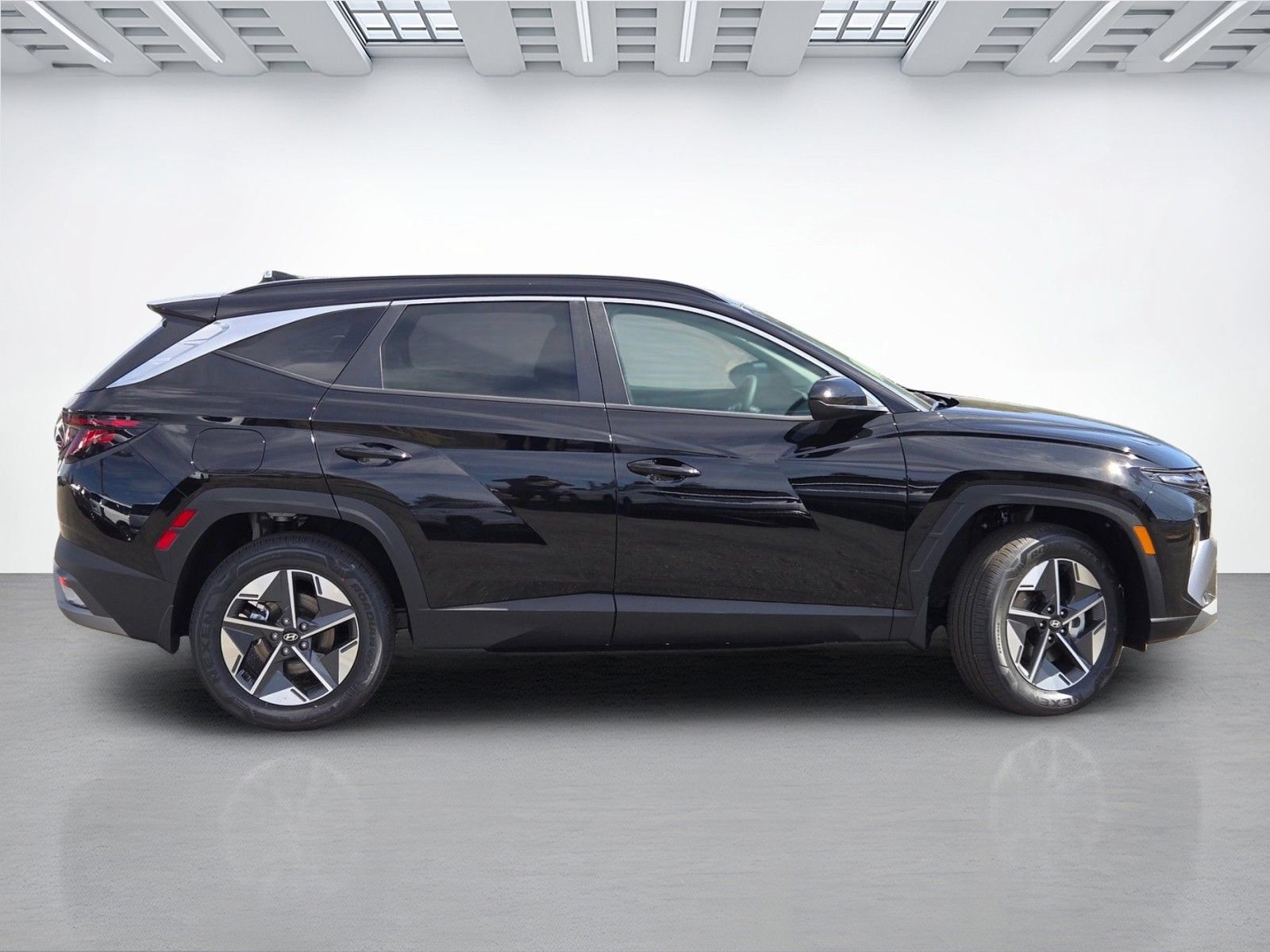 New 2026 Hyundai Tucson SEL AWD/4WD image 3