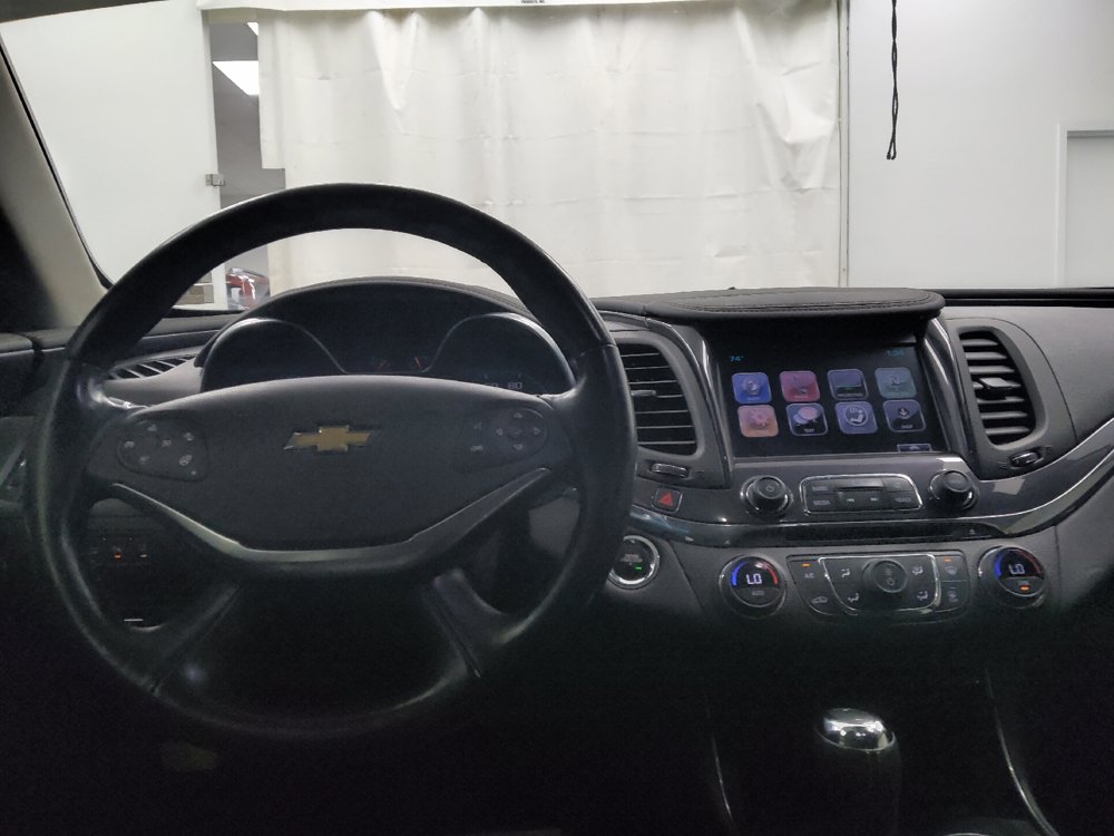 Used 2017 Chevrolet Impala Premier w/ Enhanced Convenience Package FWD image 22