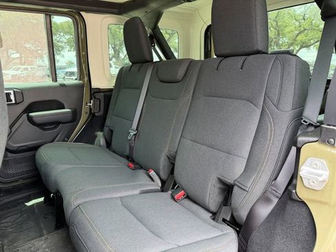 Used 2026 Jeep Wrangler Unlimited Sport AWD/4WD image 20