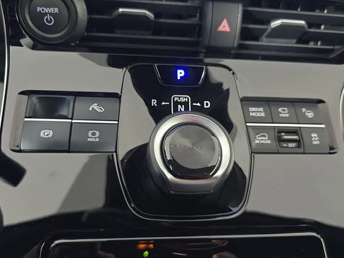 Used 2024 Subaru Solterra Touring image 40