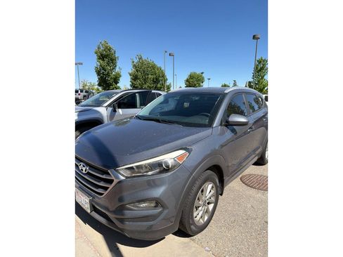 Used 2017 Hyundai Tucson SE w/ SE Popular Package 02 FWD image 1