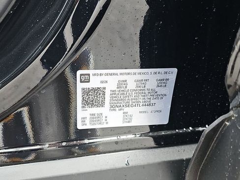 New 2026 Chevrolet Equinox ACTIV w/ Convenience Package III image 33