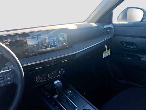 Used 2026 Nissan Kicks S FWD image 22